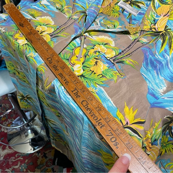 Anne Pinkerton surfer print silk vintage shirt women’s M - Picture 9 of 13